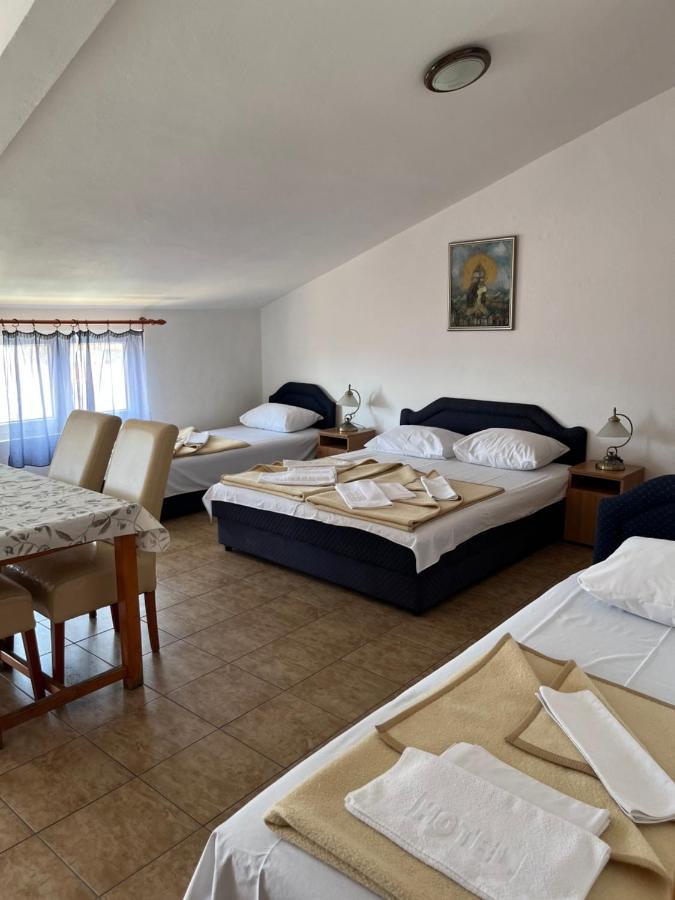 Apartmani Goran I Jelena Zec Budva Zewnętrze zdjęcie